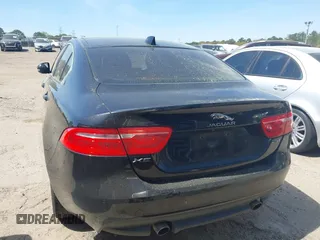 2018 Jaguar XE 25t Premium with VIN SAJAD4FX5JCP22618, listed as a IAAI auction lot 41910986 with 111,256 mi miles. Bid and sale history available at carsss.com. Image 16.