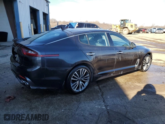 2019 Kia Stinger with VIN KNAE15LAXK6043536, listed as a Copart auction lot 42778575 with 101,200 mi miles and Salvage Title. Bid and sale history available at DreamBid. Image 3.