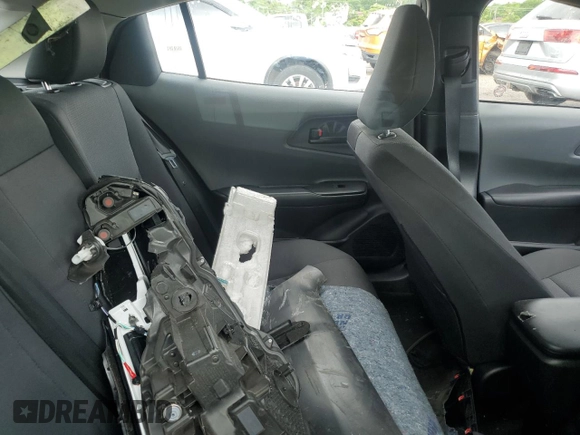 2023 Toyota Prius LE z VIN JTDACAAU1P3000455, wystawiony jako Copart lot #58039065 z przebiegiem 30 001 mil mil oraz Nie do naprawy • Non repairable. Historia ofert i sprzedaży dostępna na DreamBid. Obrazek 10.
