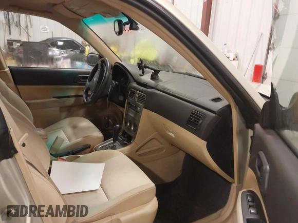 2006 Subaru Forester 2.5 X with VIN JF1SG63676H711623, listed as a IAAI auction lot 41986446 with 188,306 mi miles. Bid and sale history available at carsss.com. Image 5.