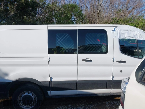 2019 Ford Transit with VIN 1FTYE1ZM9KKB37770, listed as a IAAI auction lot 41626395 with 71,214 mi miles. Bid and sale history available at carsss.com. Image 13.