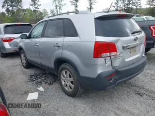 2011 Kia Sorento EX with VIN 5XYKU3A13BG032427, listed as a IAAI auction lot 41930043 with 301,883 mi miles. Bid and sale history available at carsss.com. Image 3.