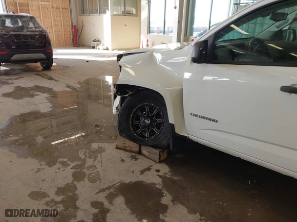 2018 Chevrolet Colorado 4WD Work Truck with VIN 1GCHTBEN0J1179548, listed as a IAAI auction lot 41083085 with 102,530 mi miles. Bid and sale history available at carsss.com. Image 19.