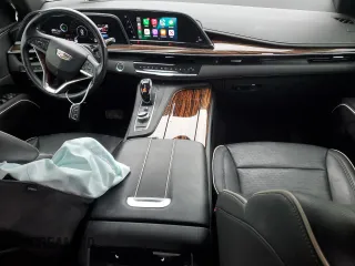 2021 Cadillac Escalade Premium Luxury z VIN 1GYS4BKL1MR445245, wystawiony jako Copart lot #42578795 z przebiegiem 40 416 mil mil oraz Szkody całkowita. Historia ofert i sprzedaży dostępna na DreamBid. Obrazek 8.