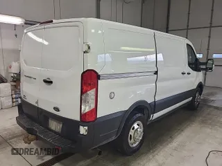 2020 Ford Transit Cargo с VIN 1FTBR2YG2LKA35840, выставлен на аукционе IAAI как лот 42575778 с пробегом 190 131 миль миль и . История ставок и продаж доступна на DreamBid. Изображение 27.
