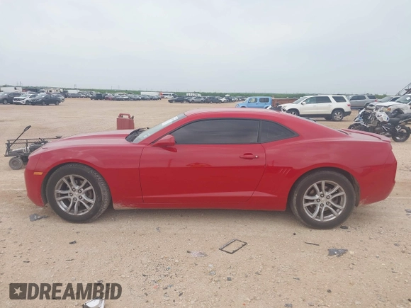 2013 Chevrolet Camaro LT z VIN 2G1FB1E32D9199408, wystawiony jako IAAI lot #42140199 z przebiegiem 204 629 mil mil oraz . Historia ofert i sprzedaży dostępna na DreamBid. Obrazek 14.