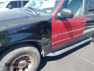 1998 Mercury Mountaineer with VIN 4M2ZU55P4WUJ27313, listed as a IAAI auction lot 41824204 with 207,626 mi miles. Bid and sale history available at carsss.com. Image 6.