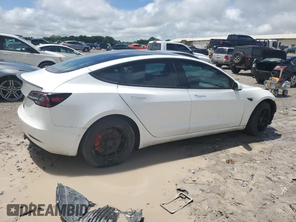 2018 Tesla Model 3 Long Range Battery z VIN 5YJ3E1EB7JF106429, wystawiony jako Copart lot #56319995 z przebiegiem 145 648 mil mil oraz Tytuł czysty. Historia ofert i sprzedaży dostępna na DreamBid. Obrazek 3.