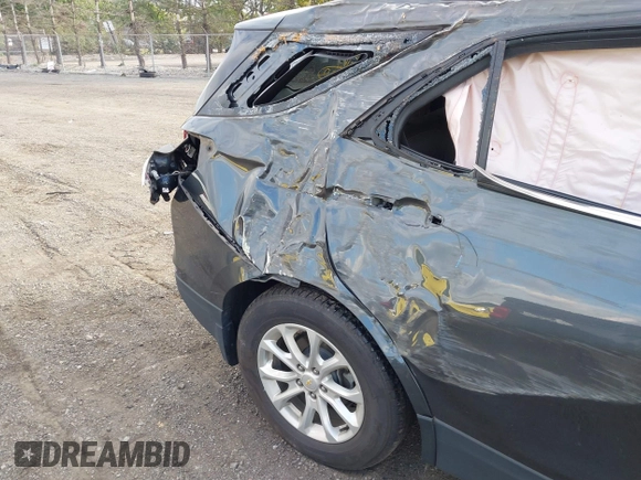 2019 Chevrolet Equinox LT with VIN 2GNAXKEVXK6300436, listed as a IAAI auction lot 40480156 with 64,365 mi miles and . Bid and sale history available at carsss.com. Image 17.