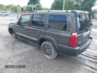 2006 Jeep Commander Limited z VIN 1J8HG58N56C337985, wystawiony jako IAAI lot #42408535 z przebiegiem 143 213 mil mil oraz . Historia ofert i sprzedaży dostępna na DreamBid. Obrazek 3.
