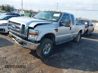 2010 Ford F-250 XL z VIN 1FTSX2B52AEA96467, wystawiony jako IAAI lot #42087062 z przebiegiem 112 959 mil mil oraz . Historia ofert i sprzedaży dostępna na DreamBid. Obrazek 17.