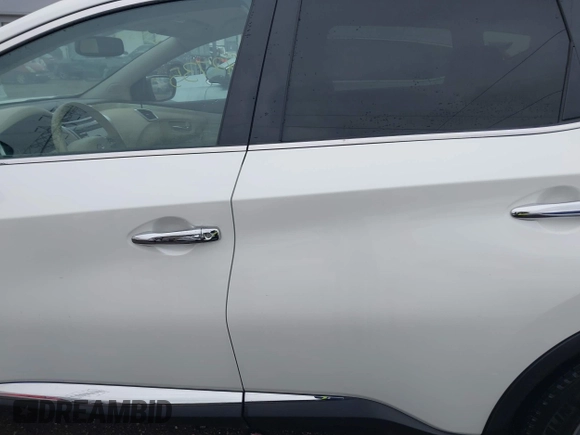 2018 Nissan Murano Platinum with VIN 5N1AZ2MH9JN163641, listed as a IAAI auction lot 41922735 with 70,884 mi miles and . Bid and sale history available at DreamBid. Image 14.
