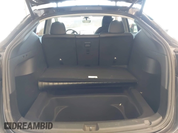 2021 Tesla Model Y Long Range with VIN 5YJYGDEE2MF087871, listed as a IAAI auction lot 41370004 with 85,757 mi miles. Bid and sale history available at carsss.com. Image 20.
