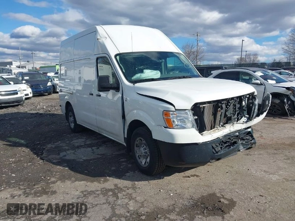 2021 Nissan NV Cargo SV z VIN 1N6BF0LY1MN806850, wystawiony jako IAAI lot #41500860 z przebiegiem 94 928 mil mil oraz . Historia ofert i sprzedaży dostępna na DreamBid. Obrazek 1.