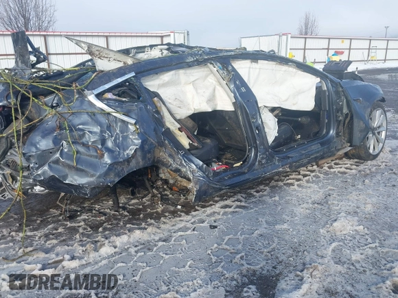 2020 Tesla Model 3 Long Range z VIN 5YJ3E1EB9LF787390, wystawiony jako IAAI lot #41614394 z przebiegiem Nie podano mil oraz . Historia ofert i sprzedaży dostępna na DreamBid. Obrazek 4.