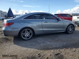 2014 Mercedes-Benz E-Class E 350 with VIN WDDKJ8JB0EF280890, listed as a Copart auction lot 45428125 with 121,492 mi miles and Salvage Title. Bid and sale history available at carsss.com. Image 3.