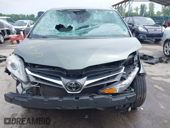 2020 Toyota Sienna XLE Auto Access Seat z VIN 5TDYZ3DC6LS021788, wystawiony jako IAAI lot #42178834 z przebiegiem 132 107 mil mil oraz . Historia ofert i sprzedaży dostępna na DreamBid. Obrazek 13.