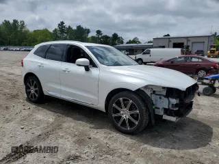 2018 Volvo XC60 Inscription z VIN LYVA22RL7JB069120, wystawiony jako Copart lot #57227655 z przebiegiem 71 552 mil mil oraz Szkoda całkowita • Salvage title. Historia ofert i sprzedaży dostępna na DreamBid. Obrazek 4.