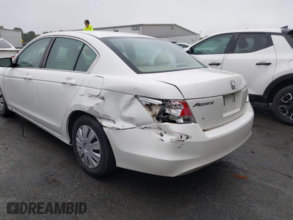 2010 Honda Accord LX z VIN 1HGCP2F37AA077256, wystawiony jako IAAI lot #42293341 z przebiegiem 151 563 mil mil oraz . Historia ofert i sprzedaży dostępna na DreamBid. Obrazek 13.