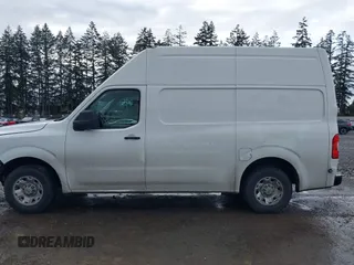 2021 Nissan NV Cargo SV z VIN 1N6BF0LY8MN803945, wystawiony jako IAAI lot #41459255 z przebiegiem 70 324 mil mil oraz . Historia ofert i sprzedaży dostępna na DreamBid. Obrazek 15.