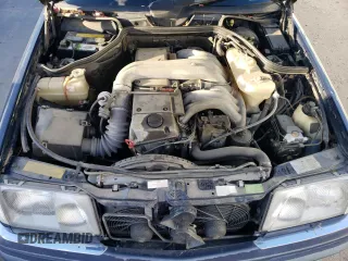 1995 Mercedes-Benz E Class with VIN WDBEB31E4SC189408, listed as a Copart auction lot 77788744 with 242,362 mi miles and Clean Title. Bid and sale history available at carsss.com. Image 11.