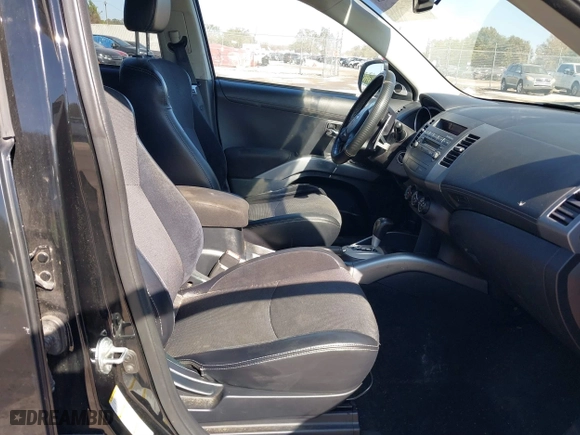 2012 Mitsubishi Outlander SE with VIN JA4AS3AW4CU004465, listed as a IAAI auction lot 41475001 with 173,736 mi miles. Bid and sale history available at carsss.com. Image 5.