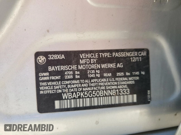 2011 BMW 3 Series 328i xDrive z VIN WBAPK5G50BNN81333, wystawiony jako Copart lot #55957035 z przebiegiem 111 875 mil mil oraz Szkody całkowita. Historia ofert i sprzedaży dostępna na DreamBid. Obrazek 12.