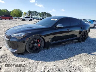 2020 Kia Stinger GT2 with VIN KNAE55LC7L6071883, listed as a Copart auction lot 52684825 with 23,714 mi miles and Non Repairable. Bid and sale history available at carsss.com. Image 1.