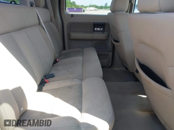 2006 Ford F-150 XLT с VIN 1FTPW12576KB63656, выставлен на аукционе IAAI как лот 42244873 с пробегом 181 520 миль миль и . История ставок и продаж доступна на DreamBid. Изображение 8.
