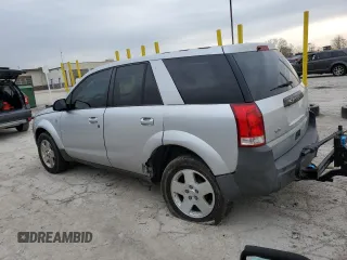 2004 Saturn VUE V6 z VIN 5GZCZ63424S823185, wystawiony jako Copart lot #52422295 z przebiegiem 171 362 mil mil oraz Czysty tytuł • Clean title. Historia ofert i sprzedaży dostępna na DreamBid. Obrazek 2.
