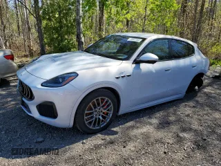 2023 Maserati Grecale GT z VIN ZN682AVA1P7427482, wystawiony jako Copart lot #53641164 z przebiegiem 1301 mil mil oraz Tytuł czysty. Historia ofert i sprzedaży dostępna na DreamBid. Obrazek 1.