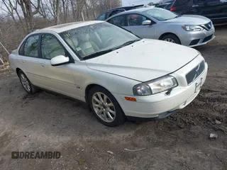 2002 Volvo S80 with VIN YV1TS91D221279505, listed as a IAAI auction lot 41238729 with 0 mi miles. Bid and sale history available at carsss.com. Image 1.