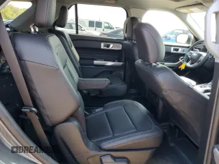 2024 Ford Explorer XLT with VIN 1FMSK7DH1RGA88701, listed as a Copart auction lot 51088365 with 10,282 mi miles and Salvage Title. Bid and sale history available at DreamBid. Image 11.