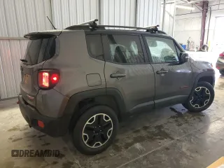 2017 Jeep Renegade Trailhawk with VIN ZACCJBCB4HPF09713, listed as a Copart auction lot 44865445 with 166,617 mi miles and Salvage title. Bid and sale history available at DreamBid. Image 3.