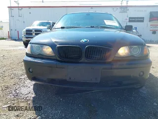 2005 BMW 3 Series 330xi with VIN WBAEW53465PG12248, listed as a IAAI auction lot 41664953 with 188,677 mi miles and . Bid and sale history available at carsss.com. Image 6.