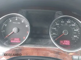 2008 Audi A8 z VIN WAULV94E18N000772, wystawiony jako IAAI lot #42210393 z przebiegiem 147 026 mil mil oraz . Historia ofert i sprzedaży dostępna na DreamBid. Obrazek 7.
