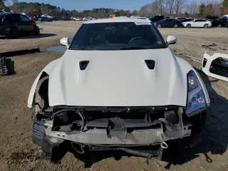 2018 Nissan GT-R Premium с VIN JN1AR5EF9JM710421, выставлен на аукционе Copart как лот 84895244 с пробегом 27 217 миль миль и Списание • Salvage title. История ставок и продаж доступна на DreamBid. Изображение 5.