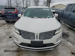 2017 Lincoln MKC Premiere z VIN 5LMCJ1D95HUL32196, wystawiony jako Copart lot #45160455 z przebiegiem 131 285 mil mil oraz Szkoda całkowita • Salvage title. Historia ofert i sprzedaży dostępna na DreamBid. Obrazek 5.