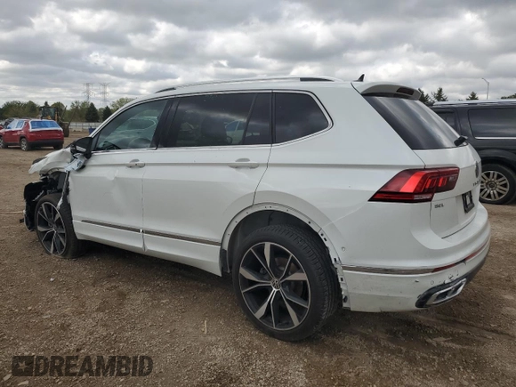 2024 Volkswagen Tiguan SEL R-Line z VIN 3VV4B7AX3RM141320, wystawiony jako Copart lot #55606335 z przebiegiem 9 347 mil mil oraz Szkoda całkowita • Salvage title. Historia ofert i sprzedaży dostępna na DreamBid. Obrazek 2.