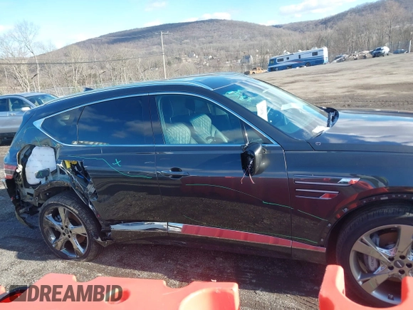 2024 Genesis GV80 with VIN KMUHCESC7RU180109, listed as a IAAI auction lot 41524166 with 4,109 mi miles and . Bid and sale history available at DreamBid. Image 13.
