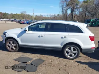 2013 Audi Q7 Premium Plus z VIN WA1LGAFE7DD000118, wystawiony jako IAAI lot #42061733 z przebiegiem 126 673 mil mil oraz . Historia ofert i sprzedaży dostępna na DreamBid. Obrazek 14.