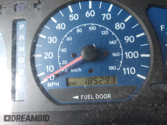 2001 Toyota Sienna LE with VIN 4T3ZF13C21U352205, listed as a IAAI auction lot 41904160 with 185,293 mi miles. Bid and sale history available at carsss.com. Image 7.