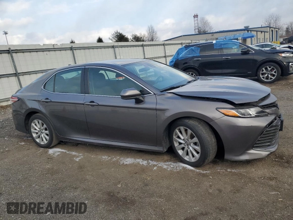 2020 Toyota Camry LE with VIN 4T1C11AK1LU903850, listed as a Copart auction lot 45966875 with 27,189 mi miles and Salvage Title. Bid and sale history available at carsss.com. Image 4.