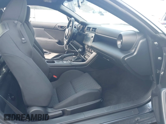 2022 Toyota 86 z VIN JF1ZNBC15N8754146, wystawiony jako IAAI lot #41895385 z przebiegiem 14 111 mil mil oraz . Historia ofert i sprzedaży dostępna na DreamBid. Obrazek 5.