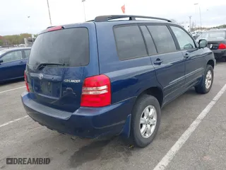 2002 Toyota Highlander with VIN JTEHF21A120059187, listed as a IAAI auction lot 42072524 with 232,576 mi miles. Bid and sale history available at carsss.com. Image 4.