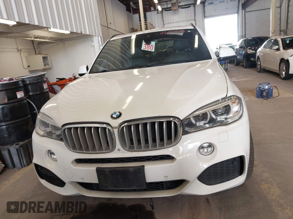 2015 BMW X5 xDrive50i z VIN 5UXKR6C56F0J76986, wystawiony jako IAAI lot #42079106 z przebiegiem 96 220 mil mil oraz . Historia ofert i sprzedaży dostępna na DreamBid. Obrazek 13.