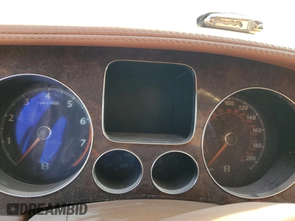 2005 Bentley Continental GT GT z VIN SCBCR63W45C027121, wystawiony jako Copart lot #89028465 z przebiegiem Nie podano mil oraz Czysty tytuł • Clean title. Historia ofert i sprzedaży dostępna na DreamBid. Obrazek 9.
