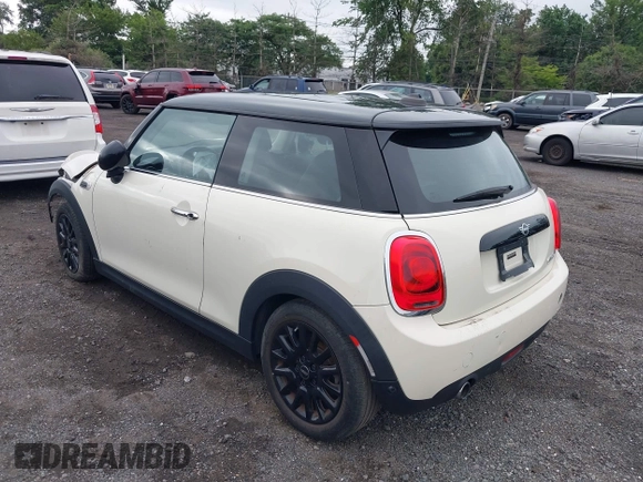 2019 MINI Hardtop Cooper with VIN WMWXP5C58K2H29952, listed as a IAAI auction lot 42745899 with Not provided miles and . Bid and sale history available at DreamBid. Image 3.