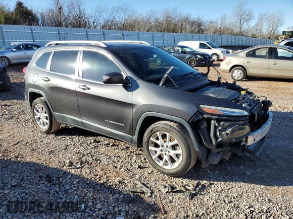2016 Jeep Cherokee Latitude with VIN 1C4PJLCS6GW126591, listed as a Copart auction lot 85750654 with 106,428 mi miles and Salvage Title. Bid and sale history available at carsss.com. Image 4.