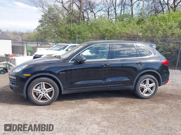 2011 Porsche Cayenne S Hybrid with VIN WP1AE2A27BLA91799, listed as a IAAI auction lot 42035613 with 131,480 mi miles. Bid and sale history available at carsss.com. Image 6.
